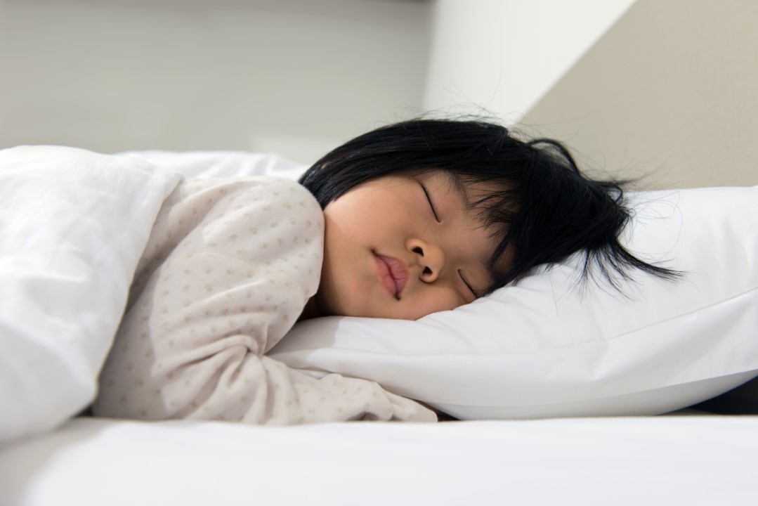 Kenapa Anak Kecil Harus Tidur Sebelum Jam 9 ?